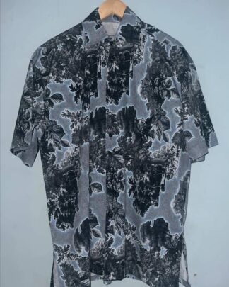 Vintage Shirt - Timeless Style and Elegance