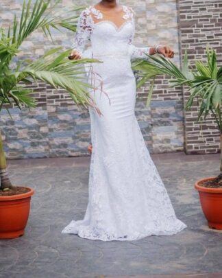 Elegant Fitted Wedding Gown for Rent