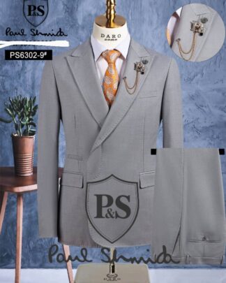 Light Grey Suit with Lapel Pin – Formal Wear
